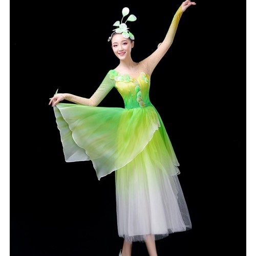 Women's chinese folk dance dresses modern dance green opening dance dress gradient colored modern dance chorus singers stage performance dress